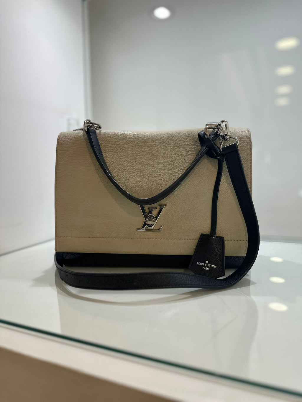 LOUIS VUITTON LOCKME II