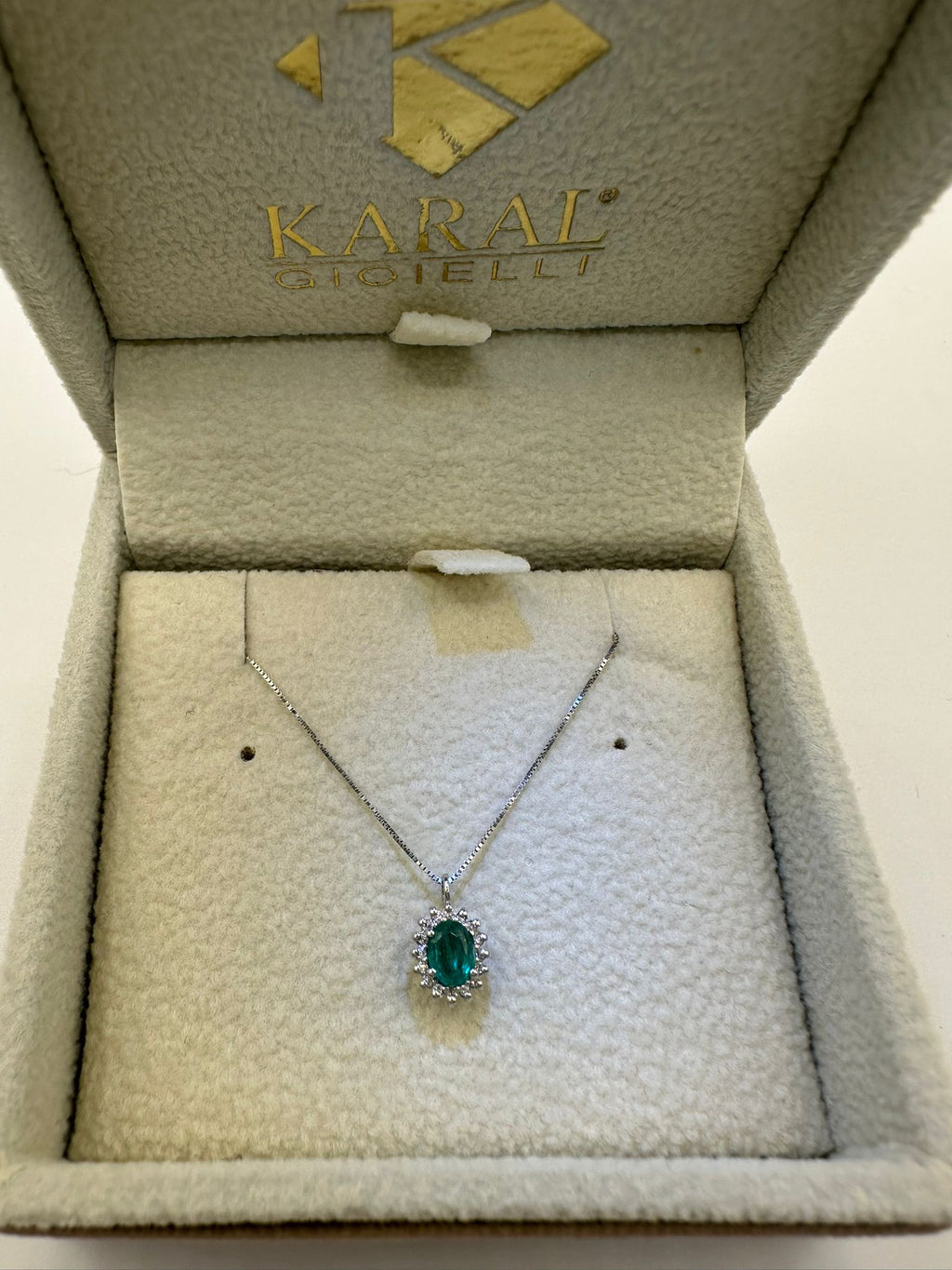 punto luce con diamanti e smeraldo - karal