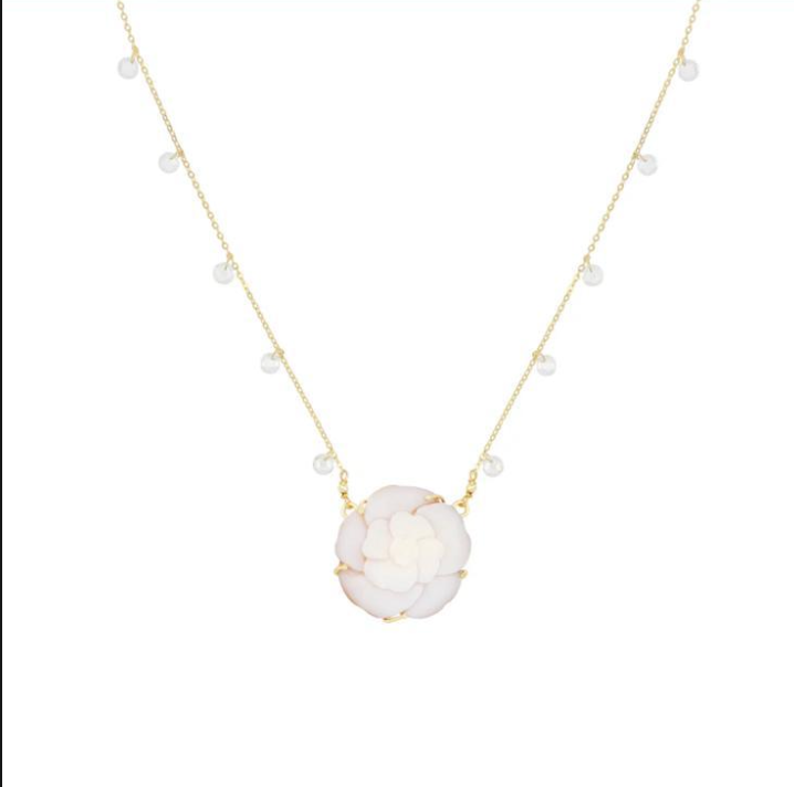 collana con cammeo a fiore
