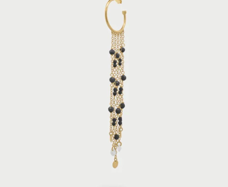 mono orecchino hoop con catene e pendenti
